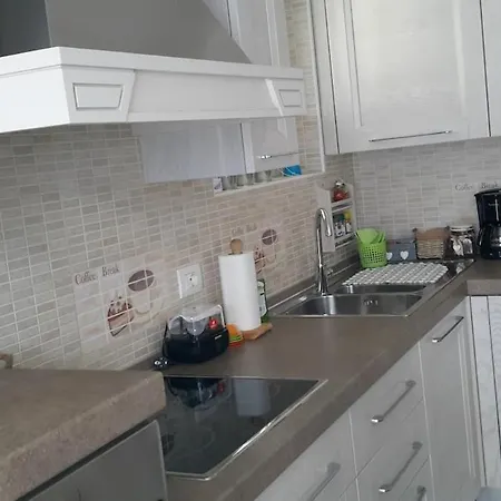Frederic View Apartment *