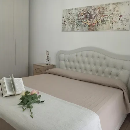 Frederic View Apartment